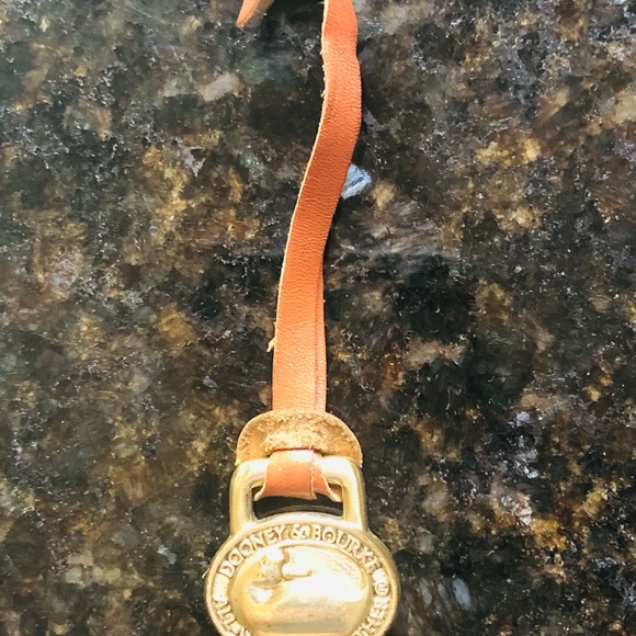 Authentic Vintage Dooney And Bourke Brass Metal Hang Tag - Picture 2 of 4